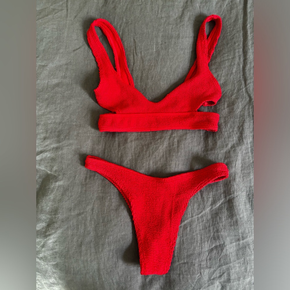 bond-eye swimsuit